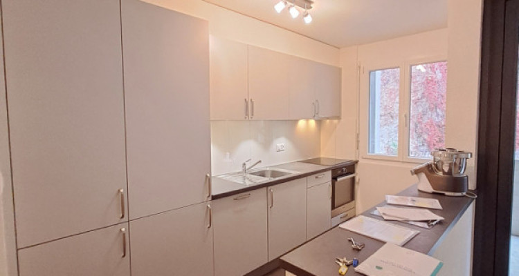 SION CENTRE - 3.5 p. – env. 100m2 - calme et lumineux image 1