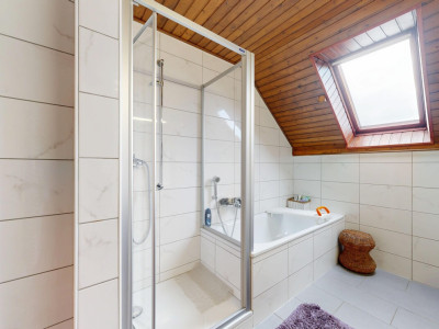 Maison individuelle sur un grand terrain au calme image 9