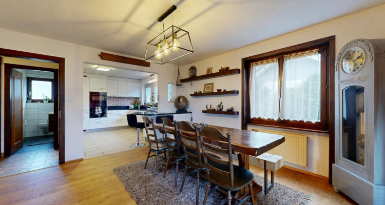 Maison individuelle sur un grand terrain au calme image 5