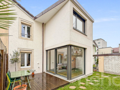 Stilvoll renoviertes Stadthaus mit modernem Ausbau image 1