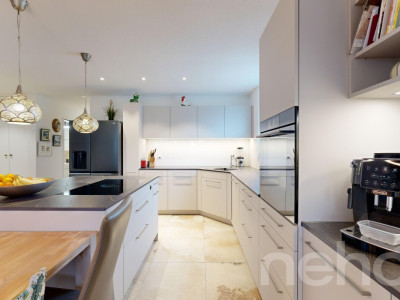 Neuwertige 3.5-Zimmer-Gartenwohnung an idyllischer Wohnlage image 2