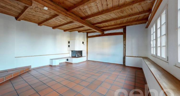 Charmantes 5.5-Zimmer-Einfamilienhaus mit grosszügiger Scheune image 5