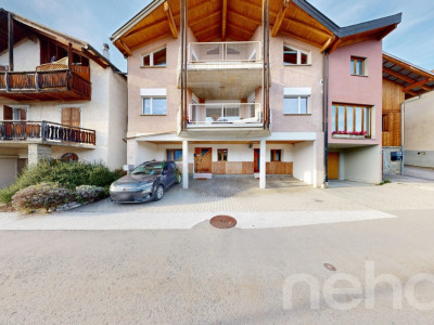 Maison contiguë à Savièse avec vue panoramique et studio attenant image 1