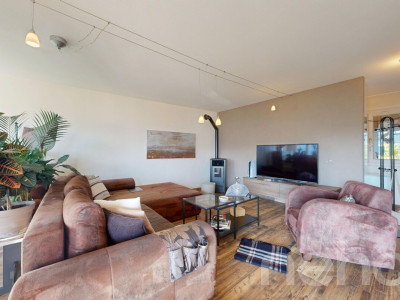 Maison contiguë à Savièse avec vue panoramique et studio attenant image 5