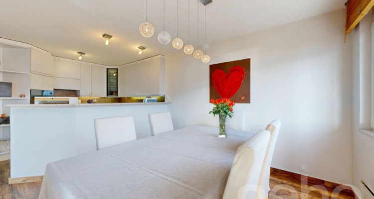 Maison contiguë à Savièse avec vue panoramique et studio attenant image 9