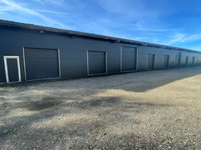 Dépôt / Atelier avec porte sectionnelle ? idéal artisan, stockage ou petite activité image 5