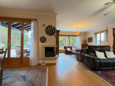 Maison genevoise de 14 pièces où le charme dantan rencontre le confort contemporain image 4