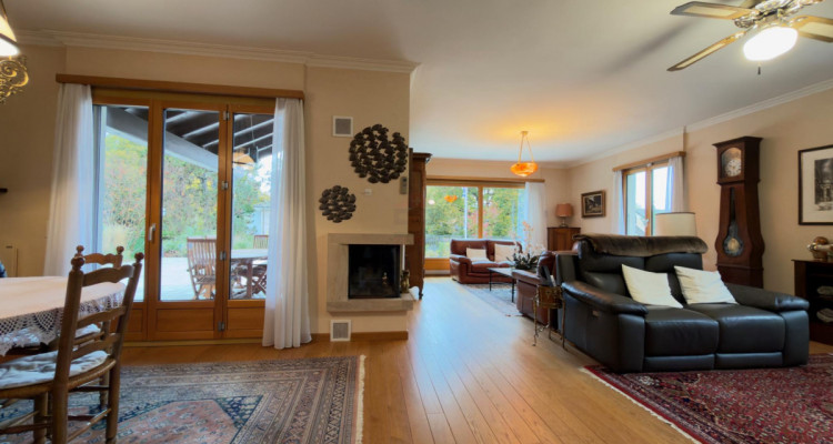 Maison genevoise de 14 pièces où le charme dantan rencontre le confort contemporain image 4