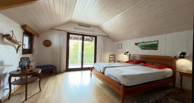 Maison genevoise de 14 pièces où le charme dantan rencontre le confort contemporain image 8