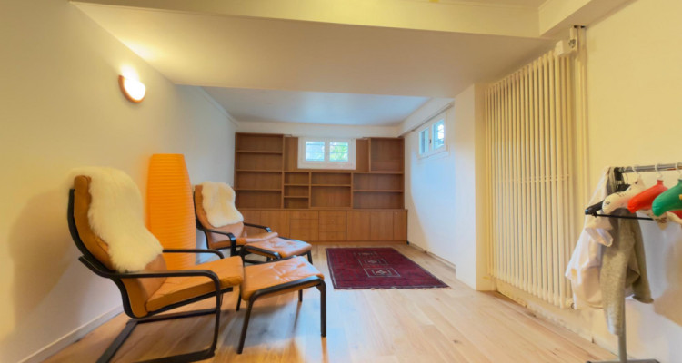 Maison genevoise de 14 pièces où le charme dantan rencontre le confort contemporain image 12