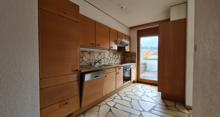 Appartement de 4.5 pièces avec balcon image 3