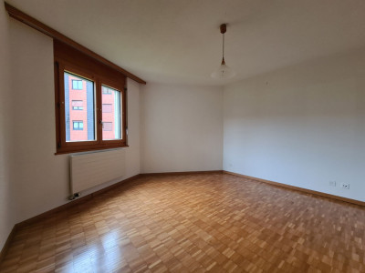 Appartement de 2.5 pièces avec balcon image 4