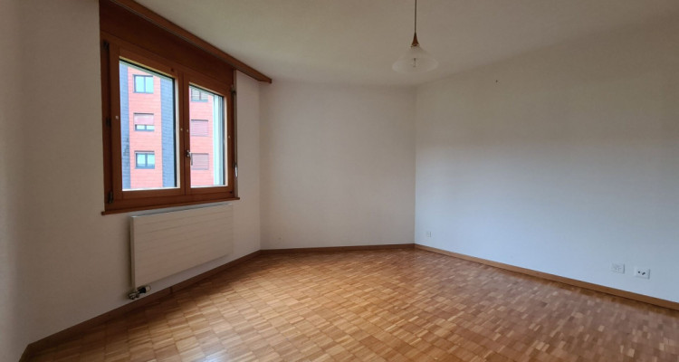 Appartement de 2.5 pièces avec balcon image 4