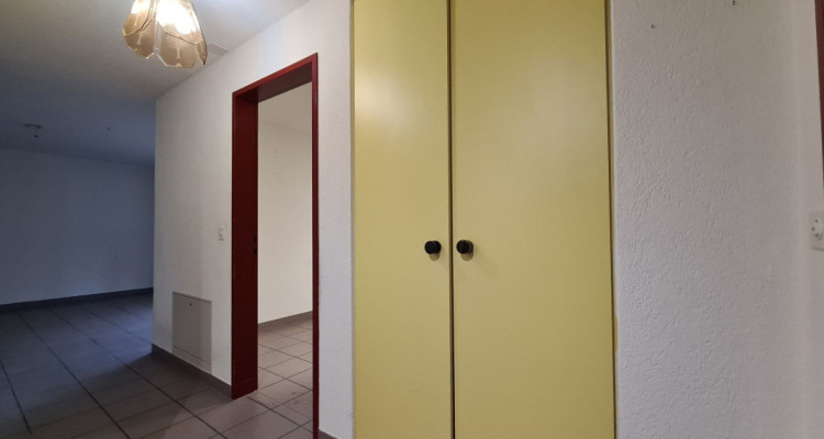 Appartement de 2.5 pièces avec balcon image 5