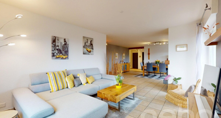 Appartement rénové avec balcon et garage ! image 1