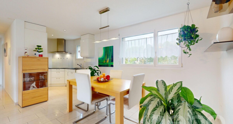 Ihr neues Zuhause mit grossem Balkon und Weitsicht image 5