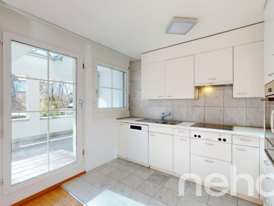 Ruhig gelegene 4.5-Zimmer-Maisonette mit Dachterasse in Bonstetten image 5