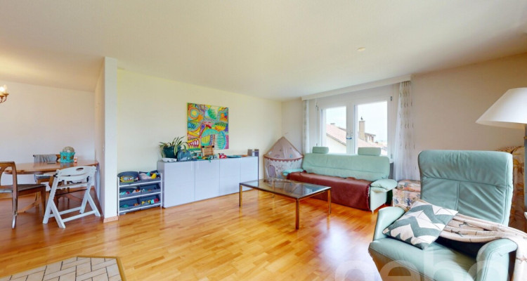 Grosszügige 4.5-Zimmer-Wohnung mit Seesicht in Romanshorn image 2