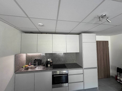 Studio dans le centre de Neuchâtel image 2