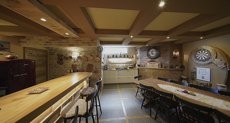 Exceptionnelle villa 9 pièces - 6 chambres image 2