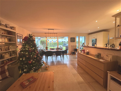 Un nid familial lumineux, au rez de jardin image 1