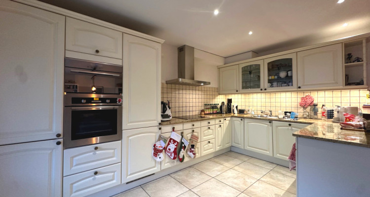 Un nid familial lumineux, au rez de jardin image 4