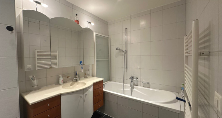 Un nid familial lumineux, au rez de jardin image 8