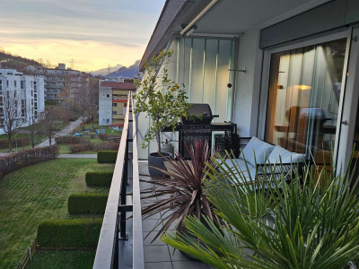 Stilvolles Wohnen mit Weitblick in die Churer Alpen image 1