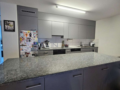 Stilvolles Wohnen mit Weitblick in die Churer Alpen image 8