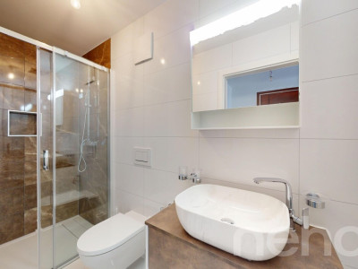 3.5 pièces neuf de standing avec ascenseur privé à Champagne image 7