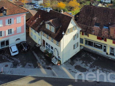 Doppelhaushälfte mit Einliegerwohnung in Balsthal image 1