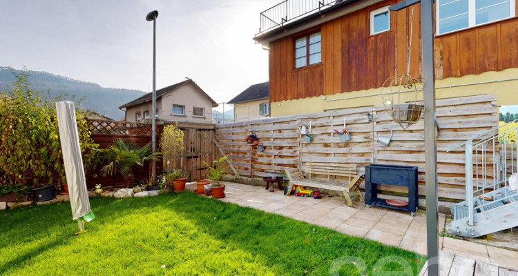 Doppelhaushälfte mit Einliegerwohnung in Balsthal image 2