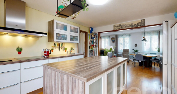 Doppelhaushälfte mit Einliegerwohnung in Balsthal image 4