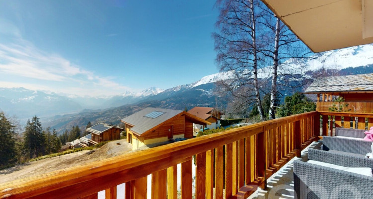 Superbe 4.5 pièces niché dans un chalet de deux appartements image 1