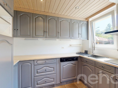 5.5-Zi.-Einfamilienhaus mit Garten, Teich & vielseitigen Optionen image 5