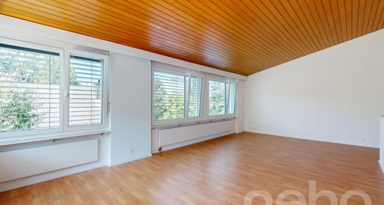 5.5-Zi.-Einfamilienhaus mit Garten, Teich & vielseitigen Optionen image 4