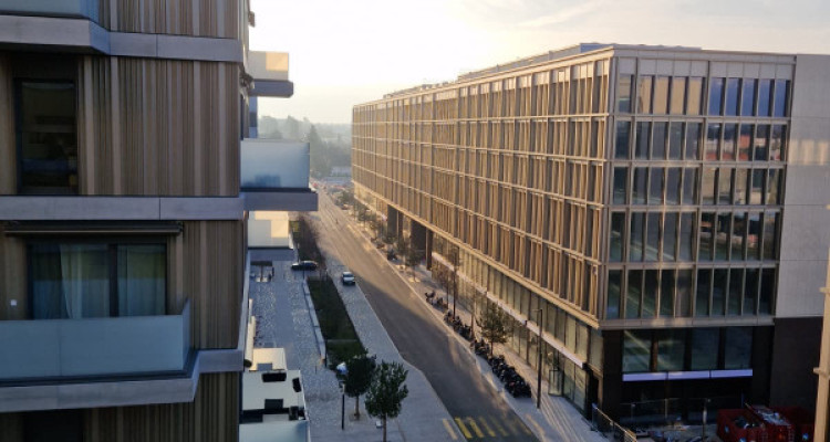 Appartement dexception au Quartier de lÉtang  image 1