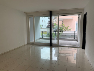 Moderne 3.5-Zimmer-Wohnung im 3. OG an zentraler Lage in Kriens image 2