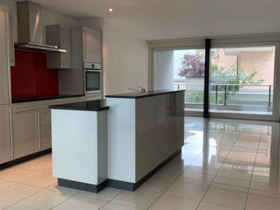 Moderne 3.5-Zimmer-Wohnung im 3. OG an zentraler Lage in Kriens image 4