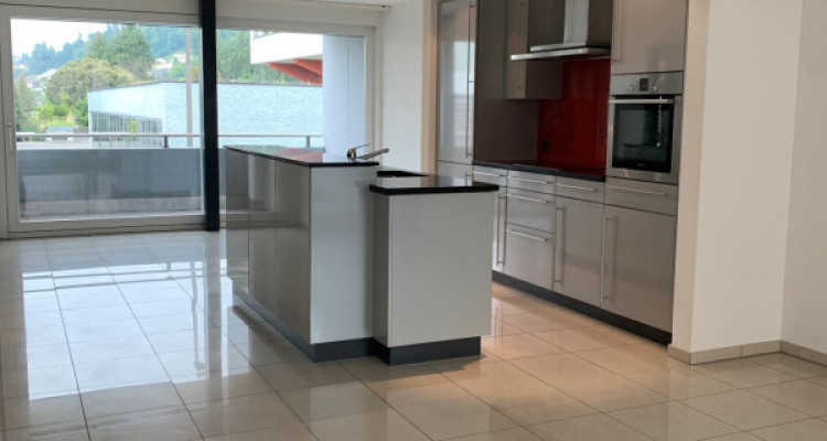 Moderne 3.5-Zimmer-Wohnung im 3. OG an zentraler Lage in Kriens image 5