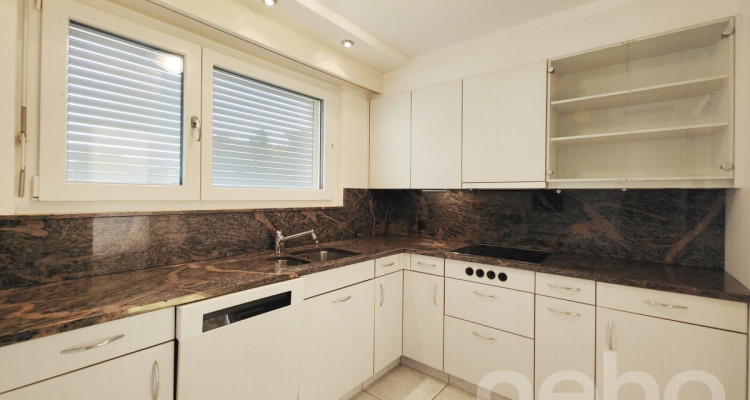 Attraktive 4.5-Zimmer-Wohnung mit Balkon an ruhiger Lage in Widen image 4