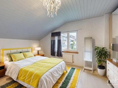 Mehrfamilienhaus mit 4 Wohnungen, Studio und Garage in zentraler Lage image 9