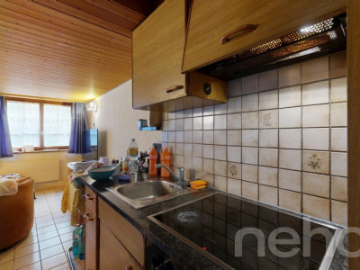 Mehrfamilienhaus mit 4 Wohnungen, Studio und Garage in zentraler Lage image 12