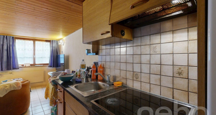 Mehrfamilienhaus mit 4 Wohnungen, Studio und Garage in zentraler Lage image 12