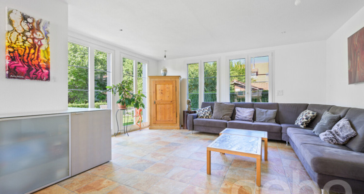 Grosszügiges, freistehendes Einfamilienhaus an idyllischer Lage image 4