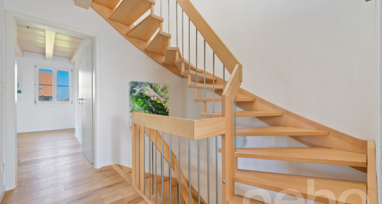 Grosszügiges, freistehendes Einfamilienhaus an idyllischer Lage image 10