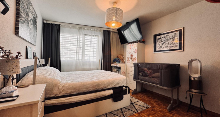 Appartement 4 pièces 83 m², avec vue dégagée et fraichement rénové image 4