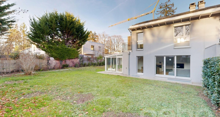 A deux pas de lécole Moser image 2