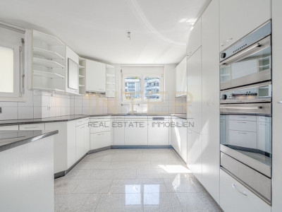 202m² Wohntraum im Zentrum von Root - 5.5-Zimmerwohnung image 8