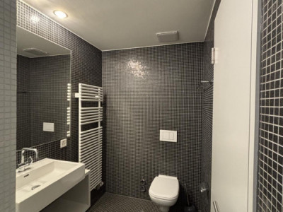 Bureau au centre-ville de Neuchâtel image 7